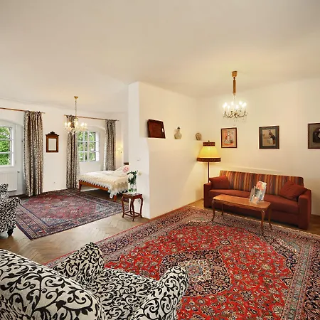 Hotel Konvice 3*